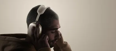 Apple AirPods Max 2 — H2 Chip, Lossless Audio, Enhanced Active Noise Cancellation - view 2